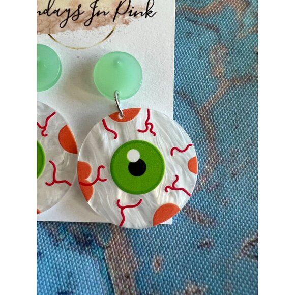 FALL Halloween Eyeball Scary Horror Earrings NEW - Picture 3 of 3